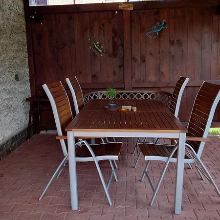 Privat 347 Apartment Броумов Екстериор снимка