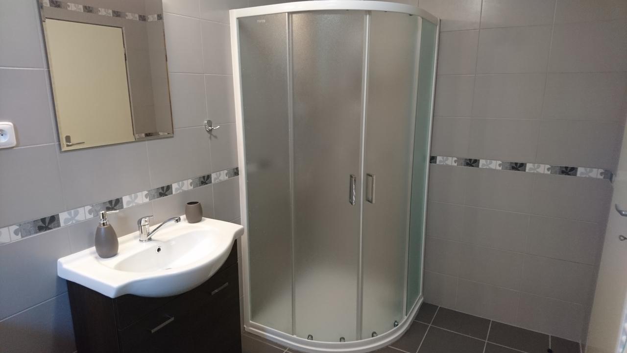 Privat 347 Apartment Броумов Екстериор снимка