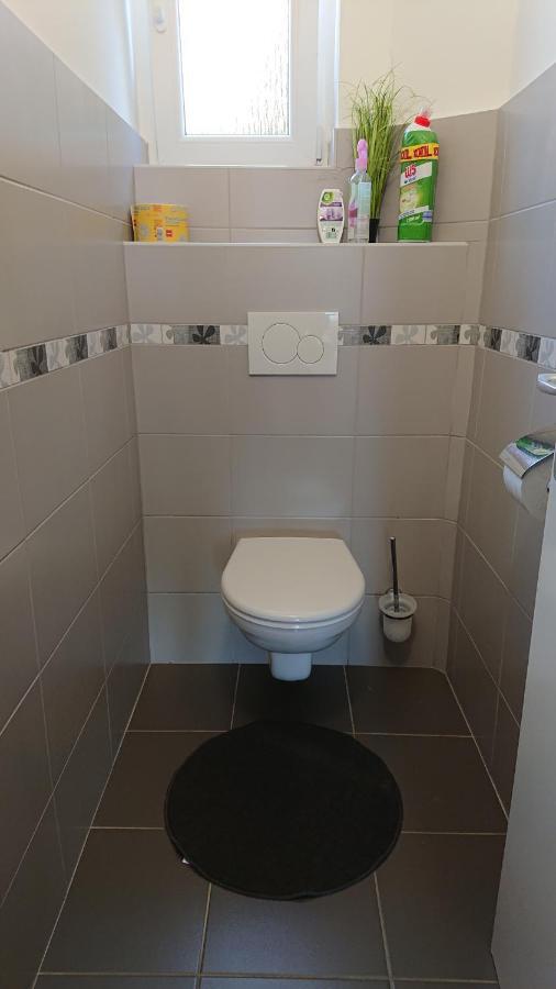 Privat 347 Apartment Броумов Екстериор снимка